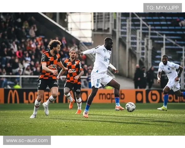 洛里昂新赛季展望：重塑阵容来迎接挑战，球队动向持续引人关注