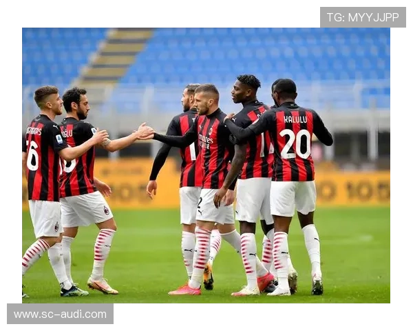 AC米兰中场与边路脱节，控场能力下滑影响比赛走势